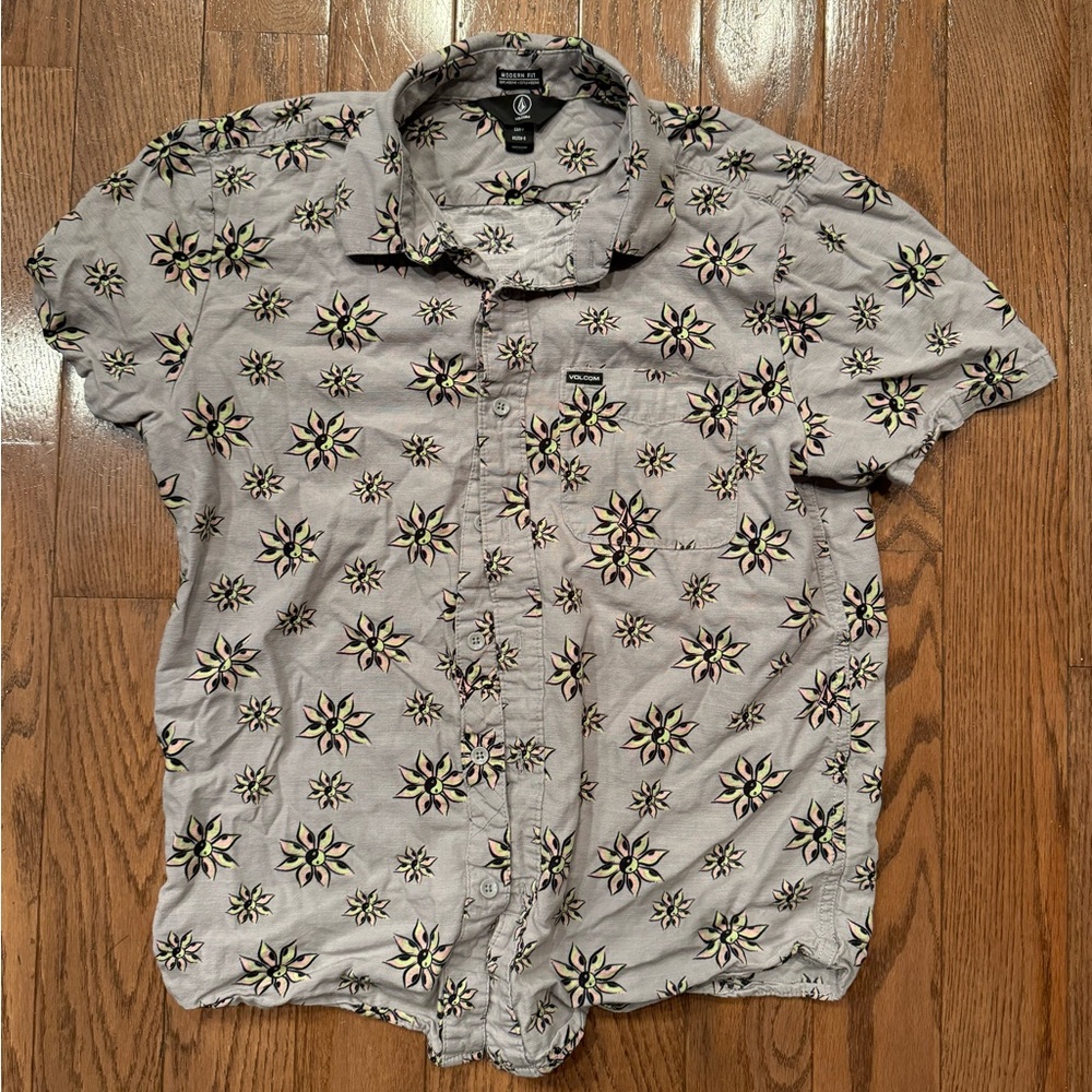 Volcom kids shirt